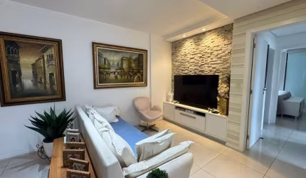 Apartamento com 3 quartos à venda no Kobrasol, São José  por R$ 1.650.000