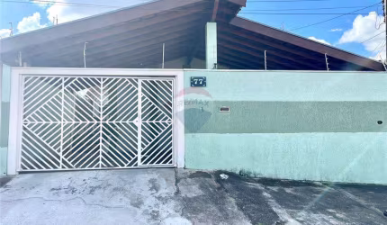 CASA COM EDÍCULA EM MOGI MIRIM/SP. $ 250.000,00