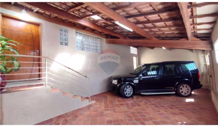 Casa com 3 quartos com 170 m² - Jardim Itacolomi - São Paulo