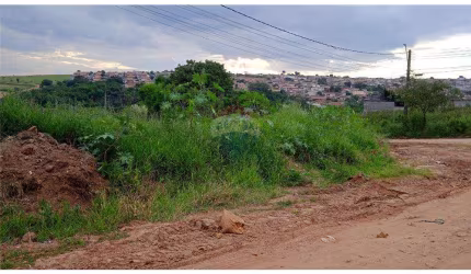 Terreno à venda no Parque das Laranjeiras, Mogi Mirim