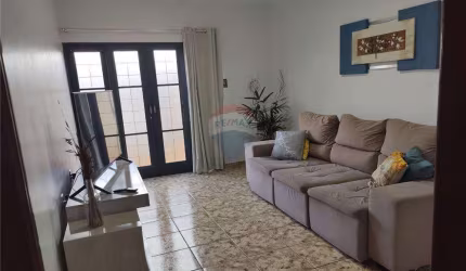 Imóvel a venda no Jardim Chaparral - 200m² de terreno.
