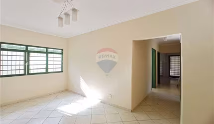 Lindo imóvel com Área comercial