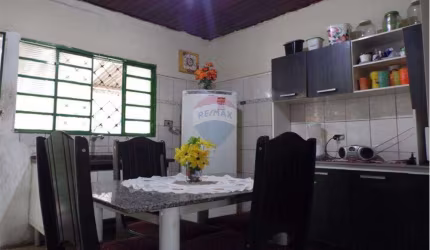 CASA DOIS QUARTOS NO SANTA CECÍLIA - OPORTUNIDADE DE INVESTIMENTO