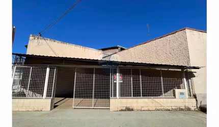 Salão comercial com ótima localização