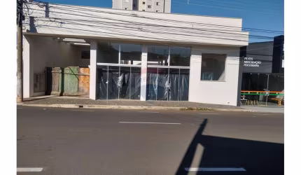 Loja Comercial para locação ao lado da Avenida 9 de Abril, centro ! Com excelente localização