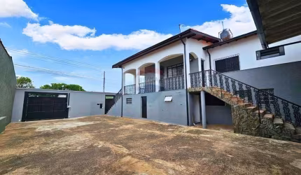Amplo Sobrado no Jardim Ivete