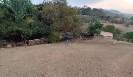 Terreno com 1.983,15  m2 próximo ao colegio objetivo em Monte Sião - MG (35)999619731