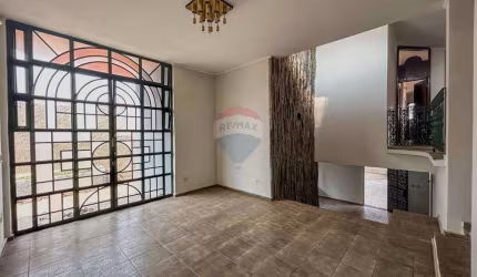Casa a venda com 243m² de área , Nova Mogi, Mogi Mirim-SP