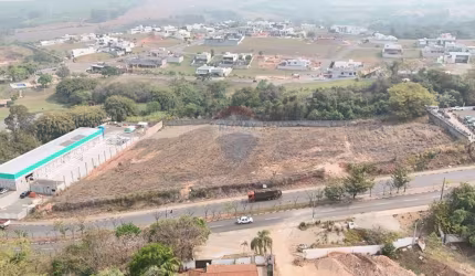Terreno Comercial em Mogi Mirim - Investimento Seguro!