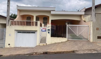 Casa com 4 dormitórios 2 suítes à venda, 250 m² por R$ 532.000 - Jardim Guarujá - Itapira/SP
