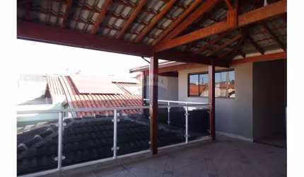 Sobrado com Closet