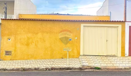 Casa com 3 dormitórios e suíte à venda, 250 M² por R$ 450.000 - Prados - Itapira/SP
