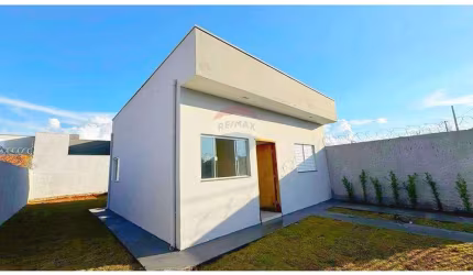 Moderna Casa à Venda em Mogi Guaçu, SP