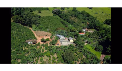 PROPRIEDADE COM 184200 METROS QUADRADOS, 5 MINAS , 5000 PÉS DE CAFÉ EM PRODUÇÃO, 1 CASA , 1 TULHA , 1 DEPOSITO