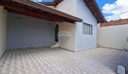 Casa à venda com 3 quartos e 2 suítes no bairro Jardim Inocoop na cidade de Mogi Mirim - AC: 123m² - Investimento R$ 380.000,00