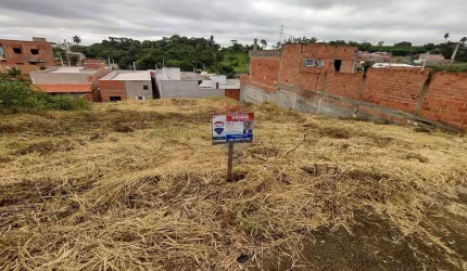 O melhor preço de Terreno bairro tranquilo Santo Antônio de Posse  - SP