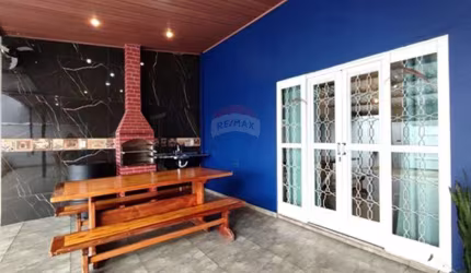 'Alugue: Casa Renovada no Jardim Santa Cruz'