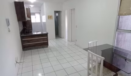 Apartamento com 2 dormitórios localizado a 1100 metros do Expocentro Júlio Tedesco