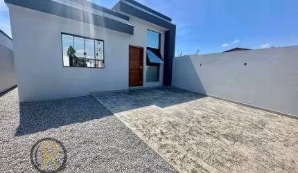 Casa à venda no bairro Santa Regina - Camboriú/SC