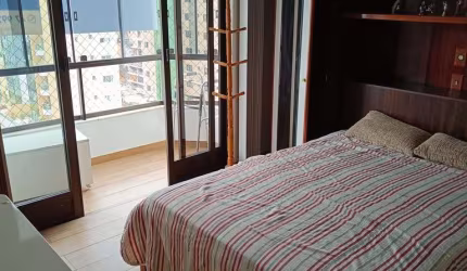 Apartamento mobiliado com 3 dormitórios (sendo 1 suíte), localizado 100 metros do Imperatriz em Balneário Camboriú