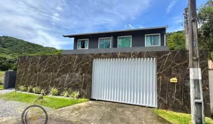 Predinho com 7 apartamentos  | Todos locados, gerando renda de R$14.500 por mês