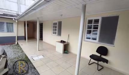 Casa com 2 suítes no Parque Bandeirantes (Nova Esperança)