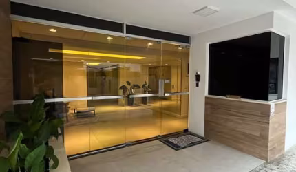 Studio na Av. Brasil a 100 metros da Praia