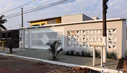 Casa 3 Quartos em Itanhaém Alto Padrão