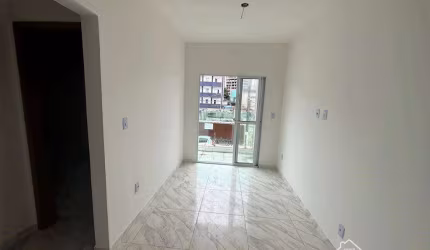 Sobrado com 2 quartos em Cidade Ocian Praia Grande/SP