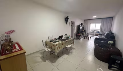 Apartamento com 3 quartos Vila Guilhermina na Praia Grande/SP
