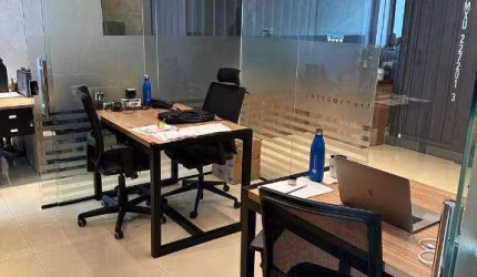 Sala comercial muito bem decorada a venda em Santos