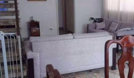 Excelente Sobrado Próximo à Praia - Ideal para Residência ou Comércio!