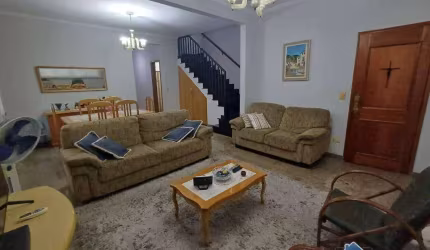 Casa em São Vicente com 3 Quartos Aceita Troca por Imóvel em Praia Grande