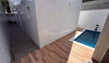 Casa a venda no Embaré com 3 Quartos Oportunidade