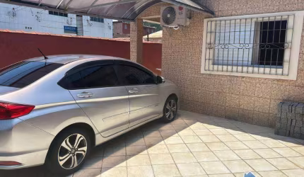 Casa com 2 Quartos 2 Vagas em Praia Grande Canto do Forte