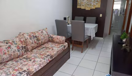 Casa MOBILIADA com 2 quartos na Guilhermina em Praia Grande/SP
