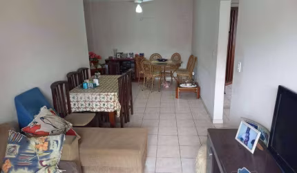 Apartamento com 2 quartos na Guilhermina em Praia Grande/SP