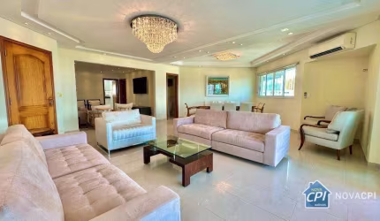 Luxuoso apartamento à venda na Ponta da Praia 3 Suítes
