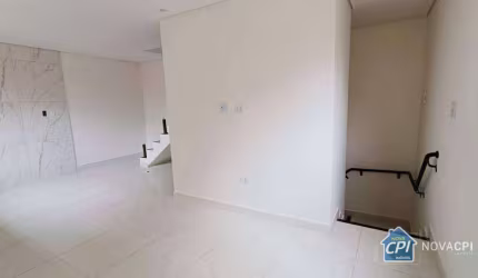 Sobrado com 2 quartos Vila Tupi Praia Grande/SP