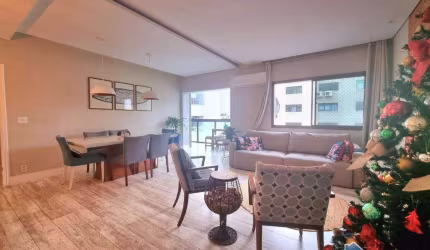 Apartamento com 3 quartos, sendo 1 suíte, 3 banheiros e uma dependência completa