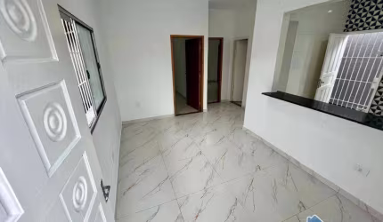 Casa com 2 Quartos no Maracanã em Praia Grande/SP