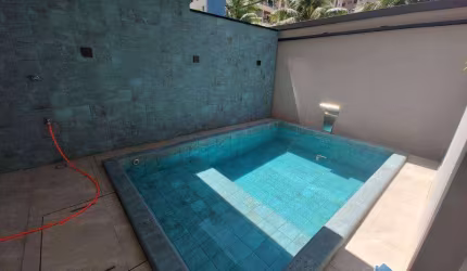 Sobrado TRIPLEX com 2 Quartos no Canto do Forte em Praia Grande/SP