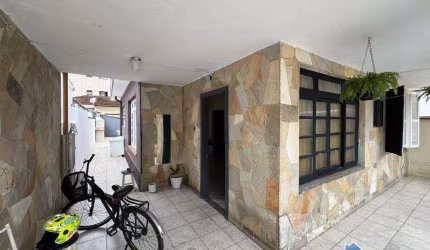 Casa com 2 Quartos e Edícula na Praia Grande Para Venda