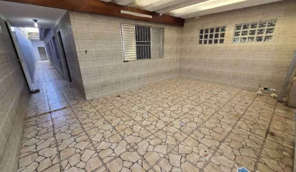 Casa com 2 Quartos no Tude Bastos (Sítio do Campo) em Praia Grande/SP