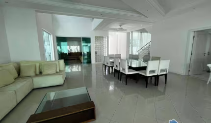 Casa no Acapulco em Guarujá com 4 Suítes