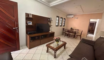 Sobrado com 3 Quartos Vila Guilhermina em Praia Grande/SP