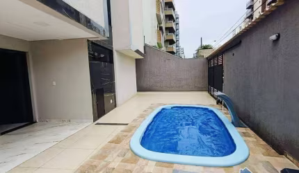 Sobrado com 3 Quartos Tupi Praia Grande/SP