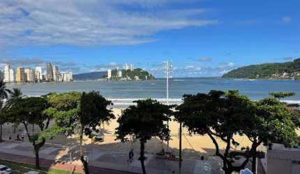 Apartamento à Venda  Frente ao Mar em São Vicente
