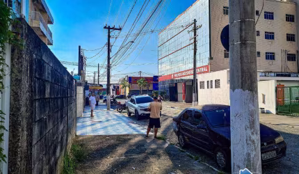 Terreno à venda no bairro Guilhermina, em Praia Grande/SP