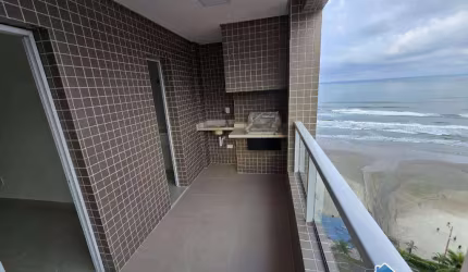 Apartamento à venda na Vila Balneária, Praia Grande/SP – 2 dormitórios, suíte, sacada com vista para o mar e lazer completo!